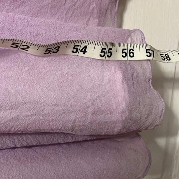 Like new !  100% silk chiffon , lilac color dress with beaded embellishments. - Picture 15 of 15